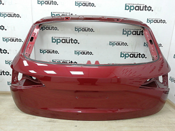Пример детали Крышка багажника, алюминий (8R0827023C); Audi Q5 I (2008-2012), I рест. (2012-2017) /AA003093/ БУ; Оригинал; Р0, Хорошее; (LZ3F) Красный