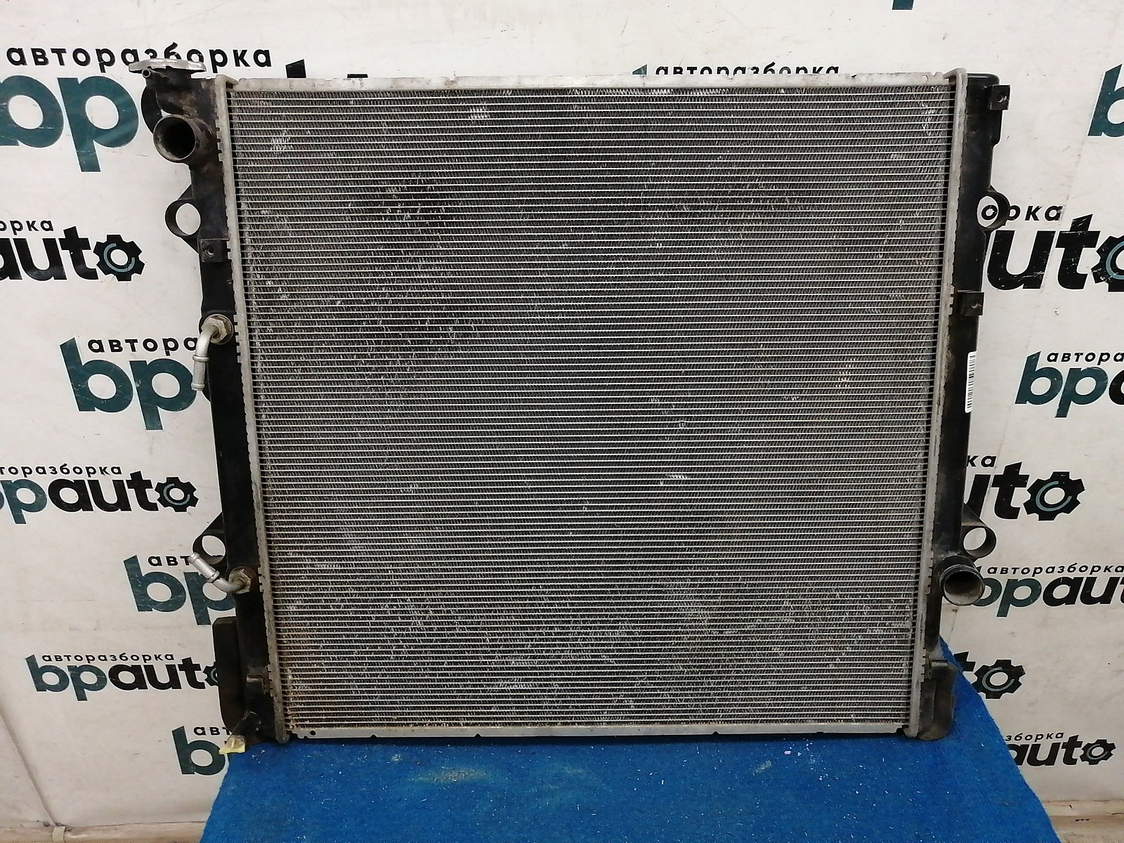 Фотография детали AA037832; Радиатор охлаждения (16400-38250) для Lexus GX460 II (2009 — 2013)/БУ; Оригинал; Р1, Мелкий дефект; . Фото номер 1