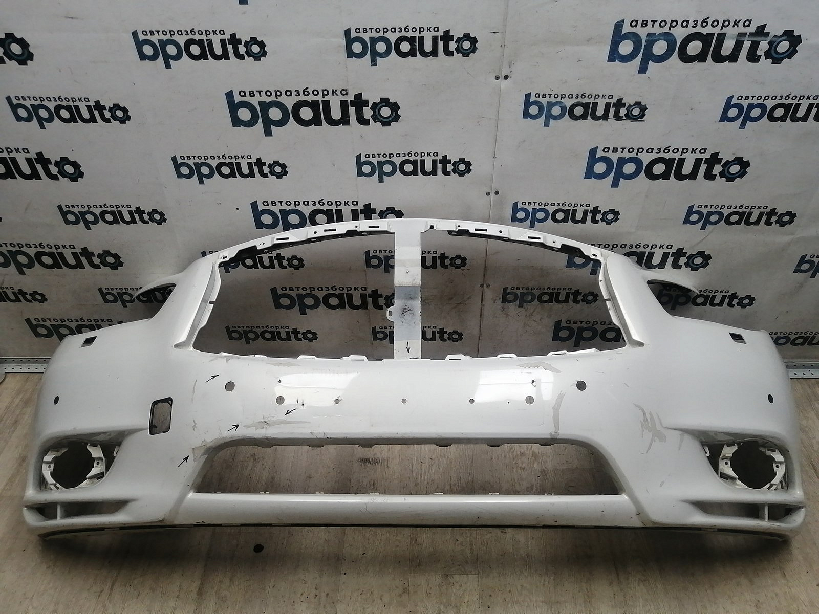 Пример детали Бампер передний; под паркт.; под омыват. (62022-3JA0H); Infiniti JX (2012-2014), QX60 (2013-2016) /AA045851/ БУ; Оригинал; Р1, Мелкий дефект; 