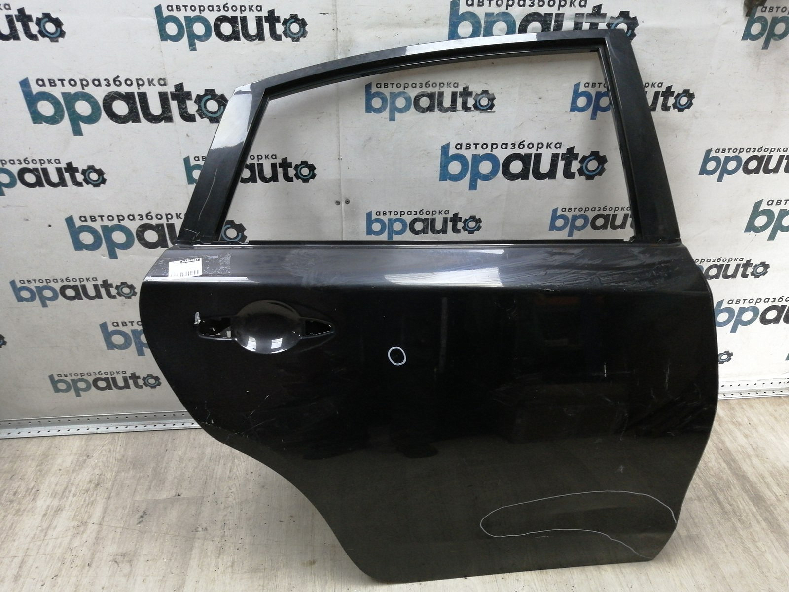 Фотография детали AA044947; Дверь задняя правая (82100-3TA0A) для Nissan Teana III (33) (2014-2020)/БУ; Оригинал; Р2, Удовлетворительное; . Фото номер 1