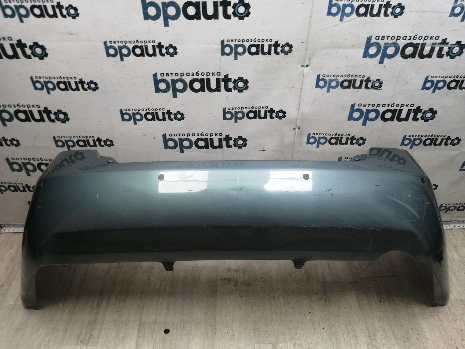 Пример детали Бампер задний v2.4; под паркт. (52159-33918); Toyota Camry 40 рест. (2010 — 2011) /AA045891/ БУ; Оригинал; Р1, Мелкий дефект; 