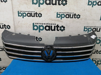 Пример детали Решетка радиатора (3AA853651); Volkswagen Passat B7 Wagon (2011- 2014), B7 Sedan (2011- 2014) /AA028209/ БУ; Оригинал; Р2, Удовлетворительное; 