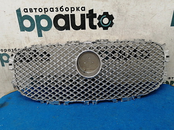 Фотография детали AA032701; Решетка радиатора (CX23-8A100-AA) для Jaguar XF I рест. (2011-2015)/БУ; Оригинал; Р1, Мелкий дефект; . Фото номер 1