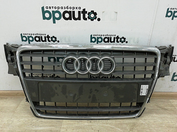 Пример детали Решётка радиатора (8K0 853 651); Audi A4 IV (B8) Sedan (2007-2011) /AA003690/ БУ; Оригинал; Р2, Удовлетворительное; 