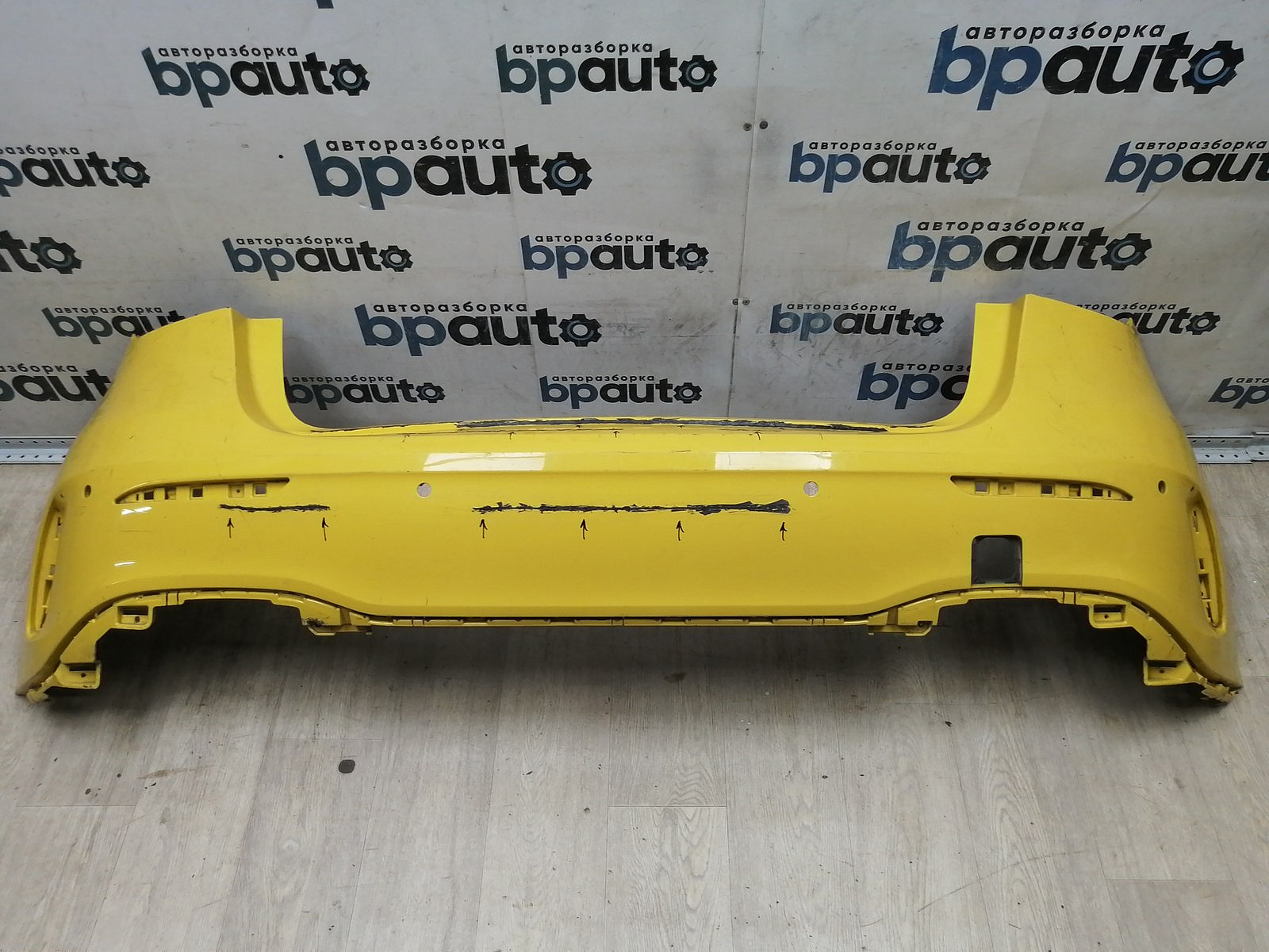 Фотография детали AA044923; Бампер задний; под паркт. (A1778851301) для Mercedes-Benz A-klasse IV (W177) (2018-2022)/БУ; Оригинал; Р2, Удовлетворительное; . Фото номер 1