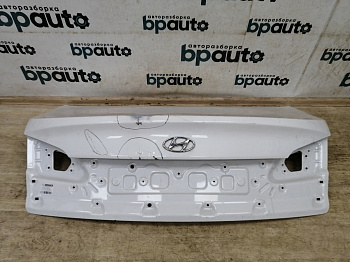 Фотография детали AA027795; Крышка багажника (69200-3Z310) для Hyundai I 40/БУ; Оригинал; Р2, Удовлетворительное; . Фото номер 1