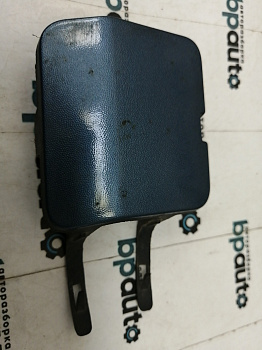 Фотография детали AA032451; Заглушка буксир. крюка переднего бампера (8200052598) для Renault Sandero I (2009-2014)/БУ; Оригинал; Р0, Хорошее; . Фото номер 1