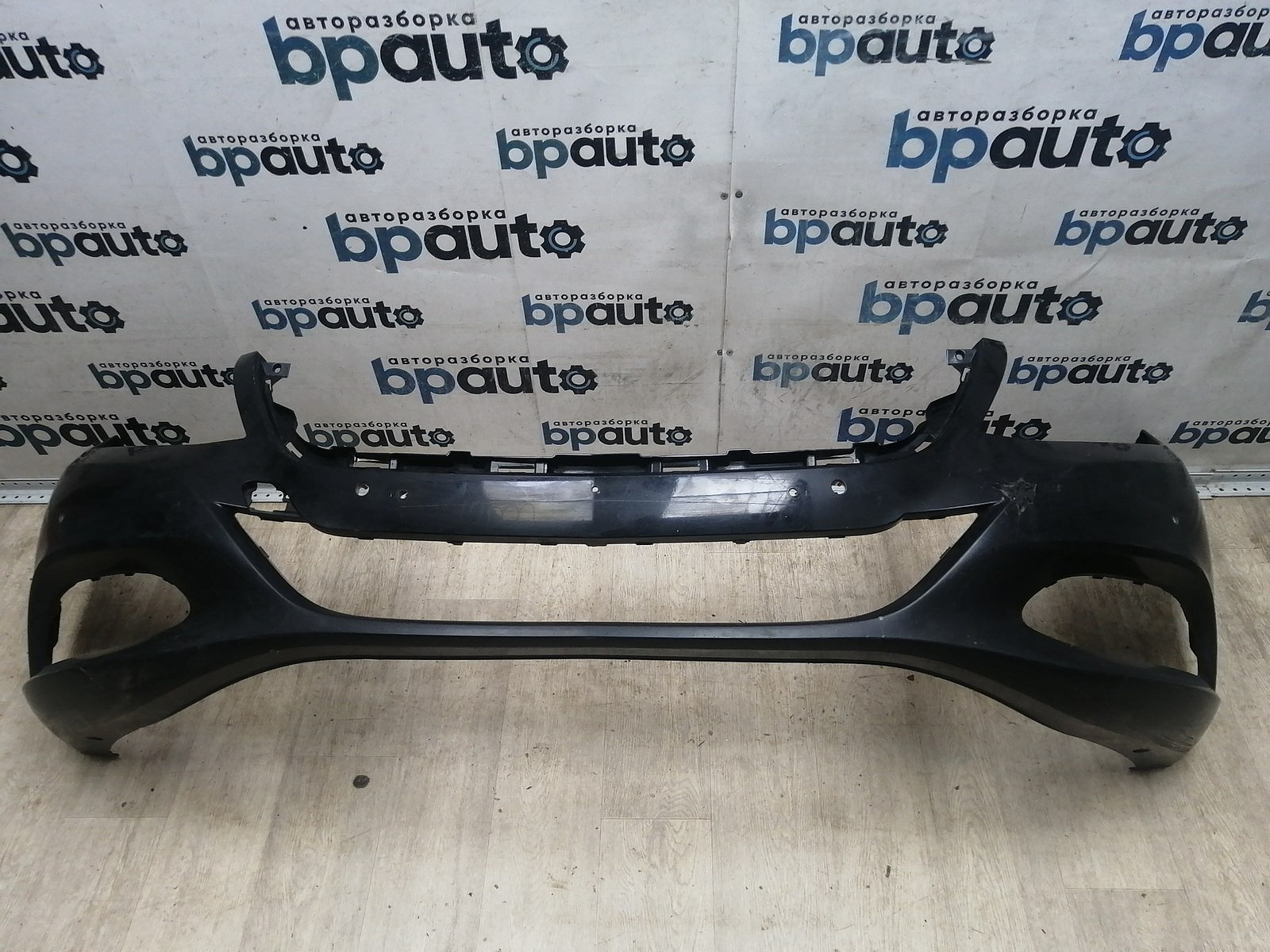 Пример детали Бампер передний; под паркт.; без омыват. (A2228800147); Mercedes-Benz S-klasse VI Sedan (W222) (2013-2017) /AA045464/ БУ; Оригинал; Р1, Мелкий дефект; 