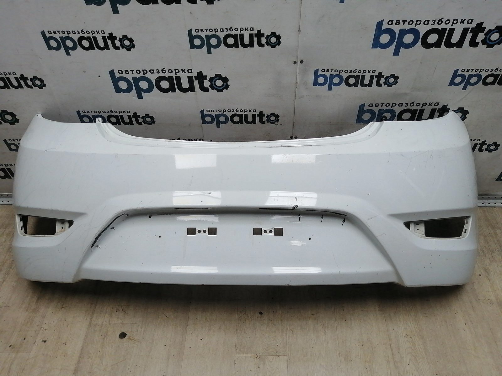 Пример детали Бампер задний; без паркт. (86611-4L200); Hyundai Solaris I HB (2010- 2014) /AA045614/ БУ; Оригинал; Р2, Удовлетворительное; 