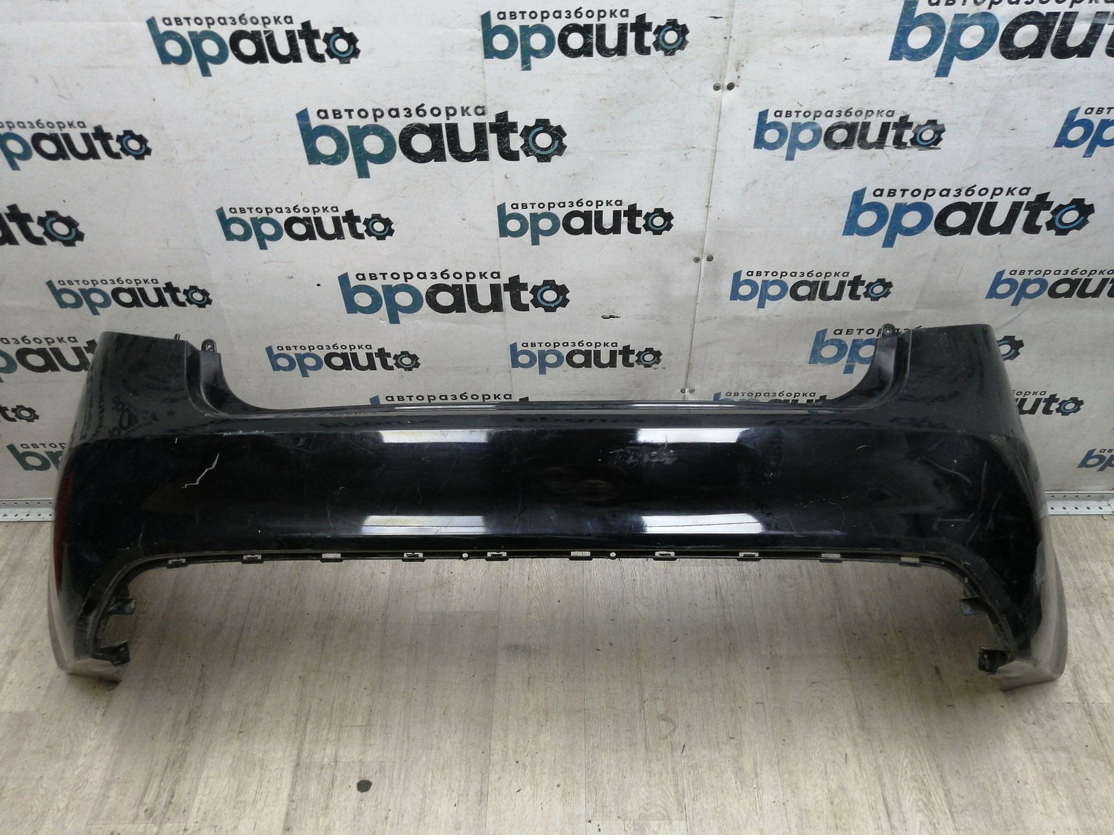 Пример детали Бампер задний; без паркт. (86611-4Y000); Kia Rio III Sedan (2011- 2015) /AA046116/ БУ; Оригинал; Р1, Мелкий дефект; ДхШхВ 1,85х0,73х0,57; 