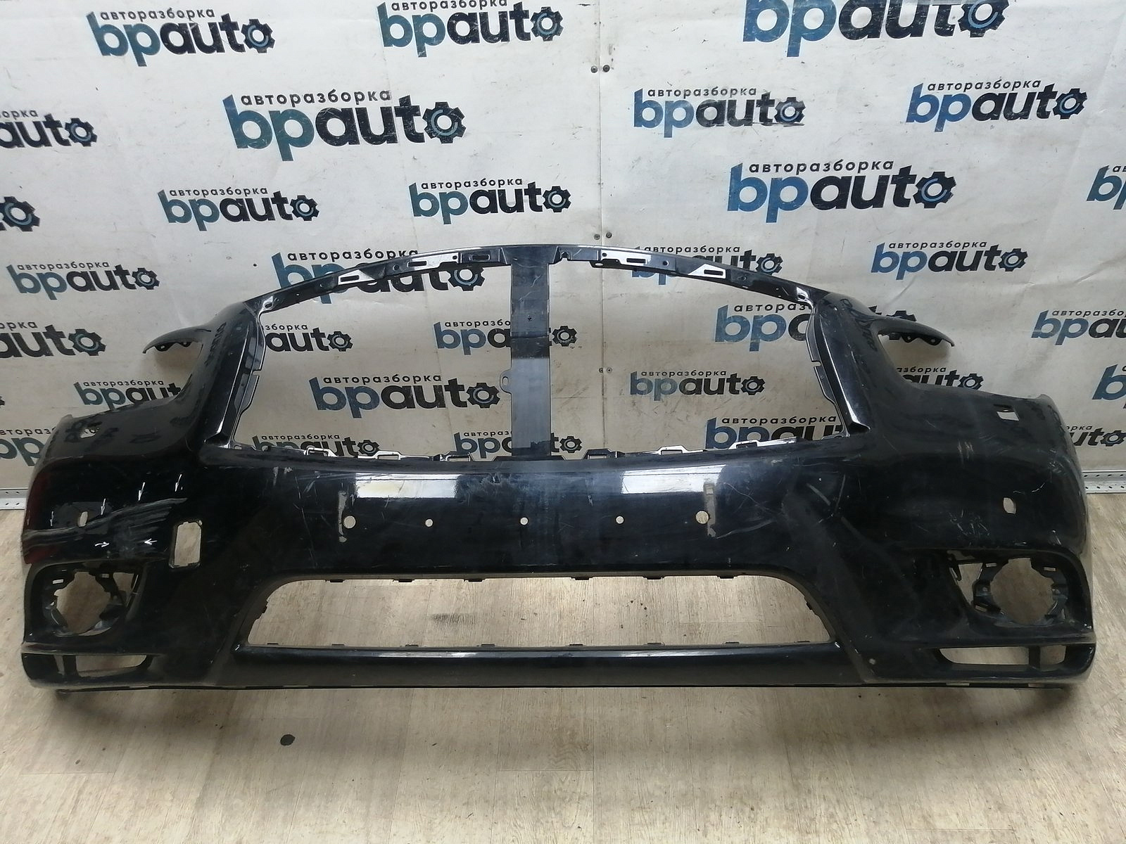 Фотография детали AA045728; Бампер передний; под паркт.; под омыват. (62022-3JA0H) для Infiniti/БУ; Оригинал; Р1, Мелкий дефект; . Фото номер 1