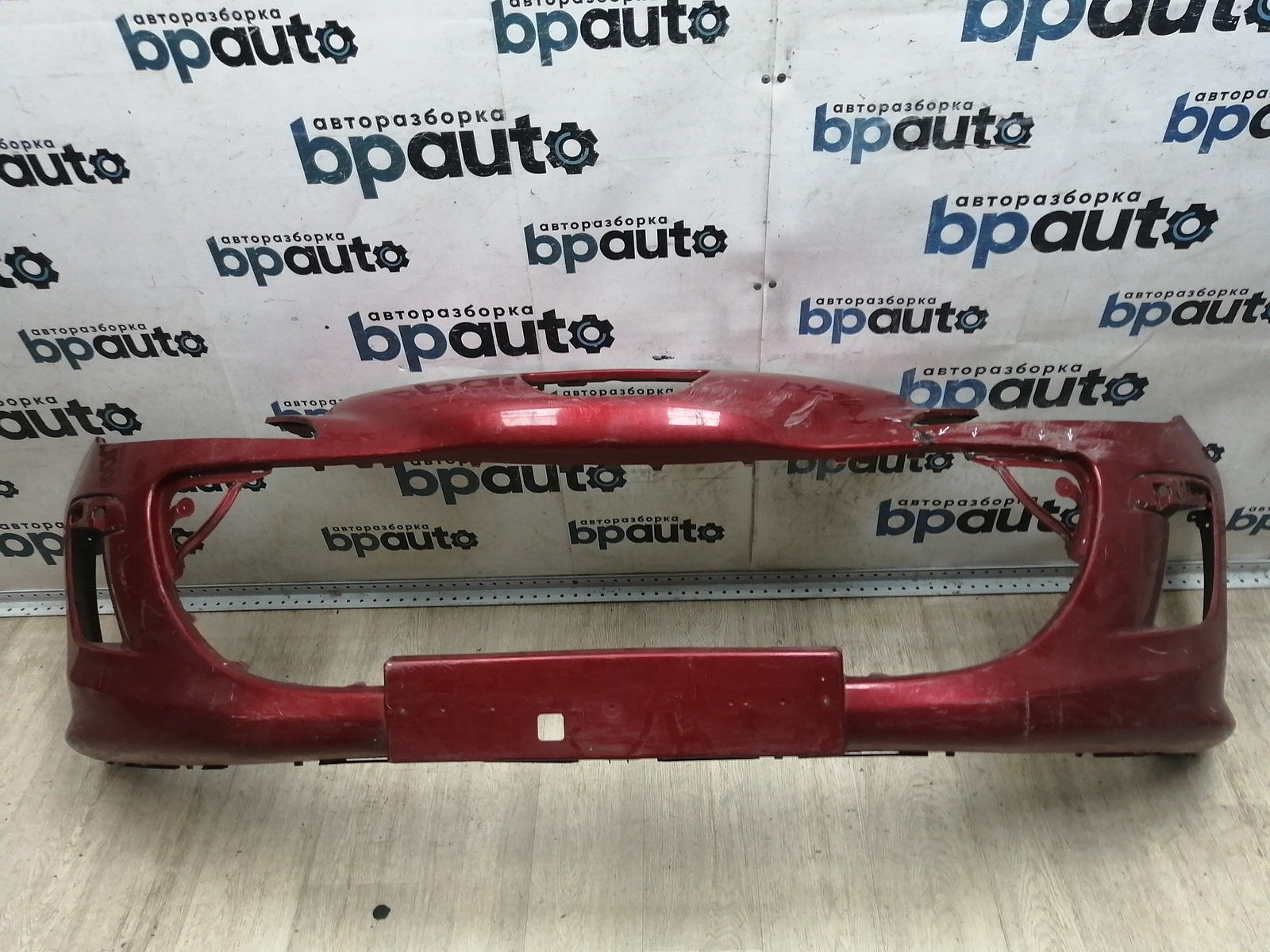 Фотография детали AA045937; Бампер передний; без паркт.; без омыват. (9680484677) для Peugeot 308 I (2008-2011)/БУ; Оригинал; Р2, Удовлетворительное; . Фото номер 1