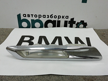 Фотография детали AA005568; Повторитель поворота левый (63137154167) для BMW 5 серия F10 F11/БУ; Оригинал; Р1, Мелкий дефект; . Фото номер 1