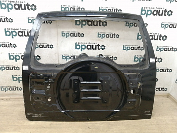Пример детали Крышка багажника (5821A095); Mitsubishi Pajero IV (2006-2012), IV рест. (2012-2014) /AA029853/ БУ; Оригинал; Р1, Мелкий дефект; 