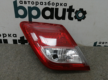 Пример детали Фонарь внутренний левый, в крышку баг. (81591-33120); Toyota Camry 40 (2006 — 2010), 40 рест. (2010 — 2011) /AA011482/ БУ; Оригинал; Р0, Хорошее; 