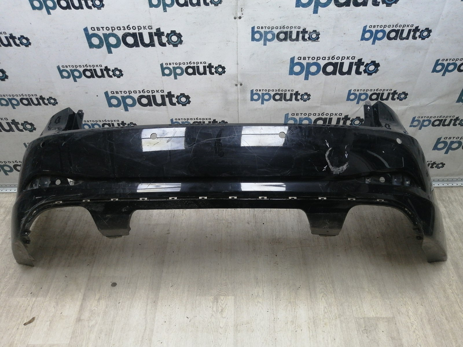 Пример детали Бампер задний; под паркт. (86611-3Z300); Hyundai I 40 Sedan (2011-2015) /AA045260/ БУ; Оригинал; Р1, Мелкий дефект;
