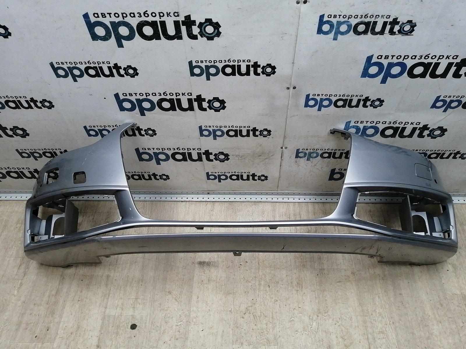 Пример детали Бампер передний, S-line; под паркт.; под омыват. (8K0 807 437 S); Audi A4 IV (B8) рест. Sedan (2011-2015), IV (B8) рест. Wagon (2011-2015) /AA045706/ БУ; Оригинал; Р2, Удовлетворительное; 