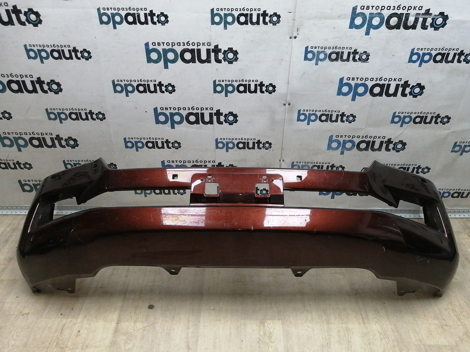 Пример детали Бампер передний; под паркт.; под омыват. (52119-60M50); Toyota Land Cruiser 200 рест.2 (2015 - н.в.) /AA045328/ БУ; Оригинал; Р1, Мелкий дефект; 