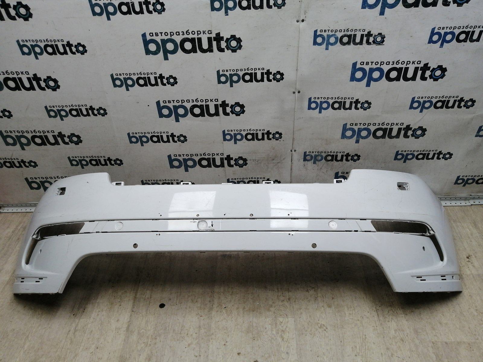Пример детали Бампер передний; под паркт.; под омыват. (J8A2-17F003-AAW); Land Rover Range Rover Velar L560 (2017 - 2023) /AA045880/ БУ; Оригинал; Р1, Мелкий дефект; 