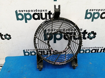 Фотография детали AA015965; Кожух вентилятора радиатора кондиционера (88454-60051)/БУ; Оригинал; Р1, Мелкий дефект; . Фото номер 1