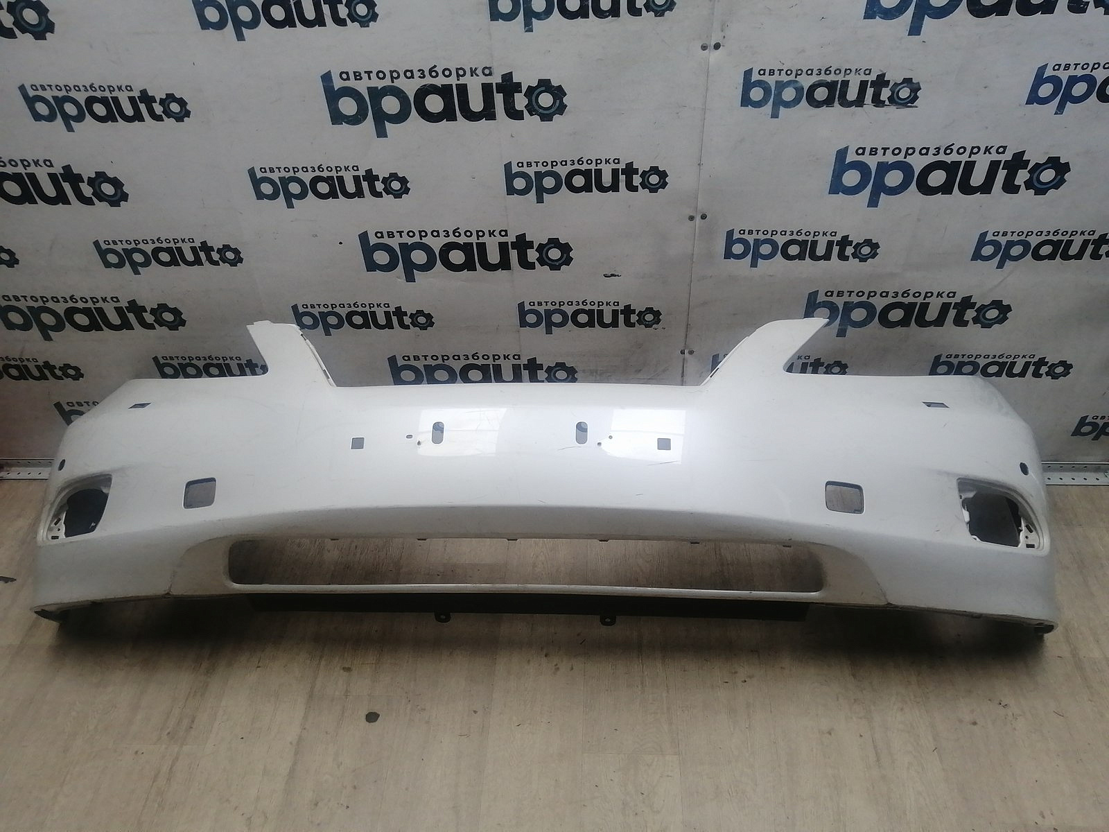 Пример детали Бампер передний; под паркт.; под омыват. (52119-48270); Lexus RX III (2009 — 2012) /AA046048/ БУ; Оригинал; Р1, Мелкий дефект; ДхШхВ 1,96х0,59х0,54; 