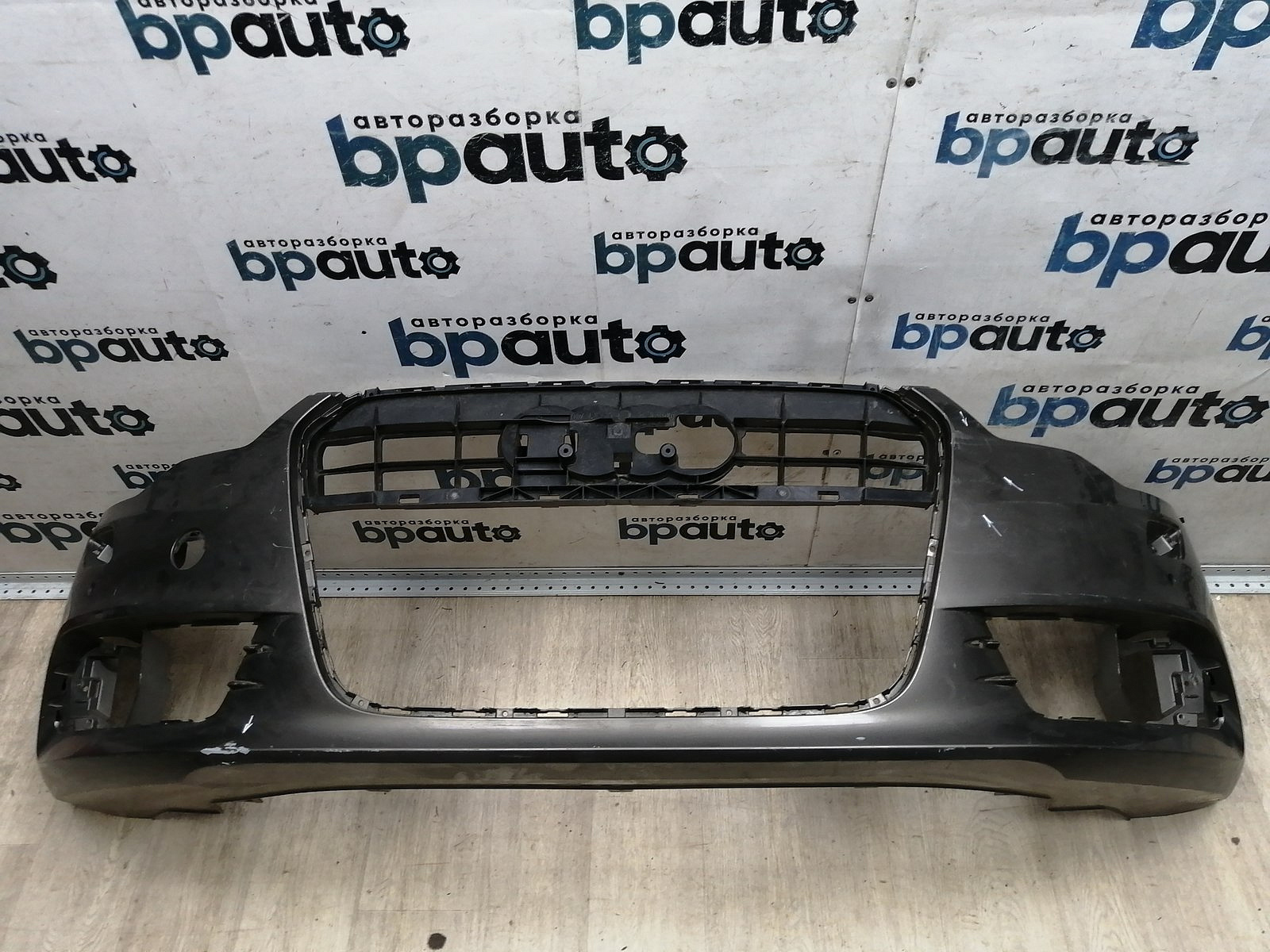 Пример детали Бампер передний; под паркт.; под омыват. (4G0 807 437); Audi A6 IV (C7) Sedan (2011-2014), IV (C7) Wagon (2011-2014) /BA000161/ БУ; Оригинал; Р1, Мелкий дефект; 