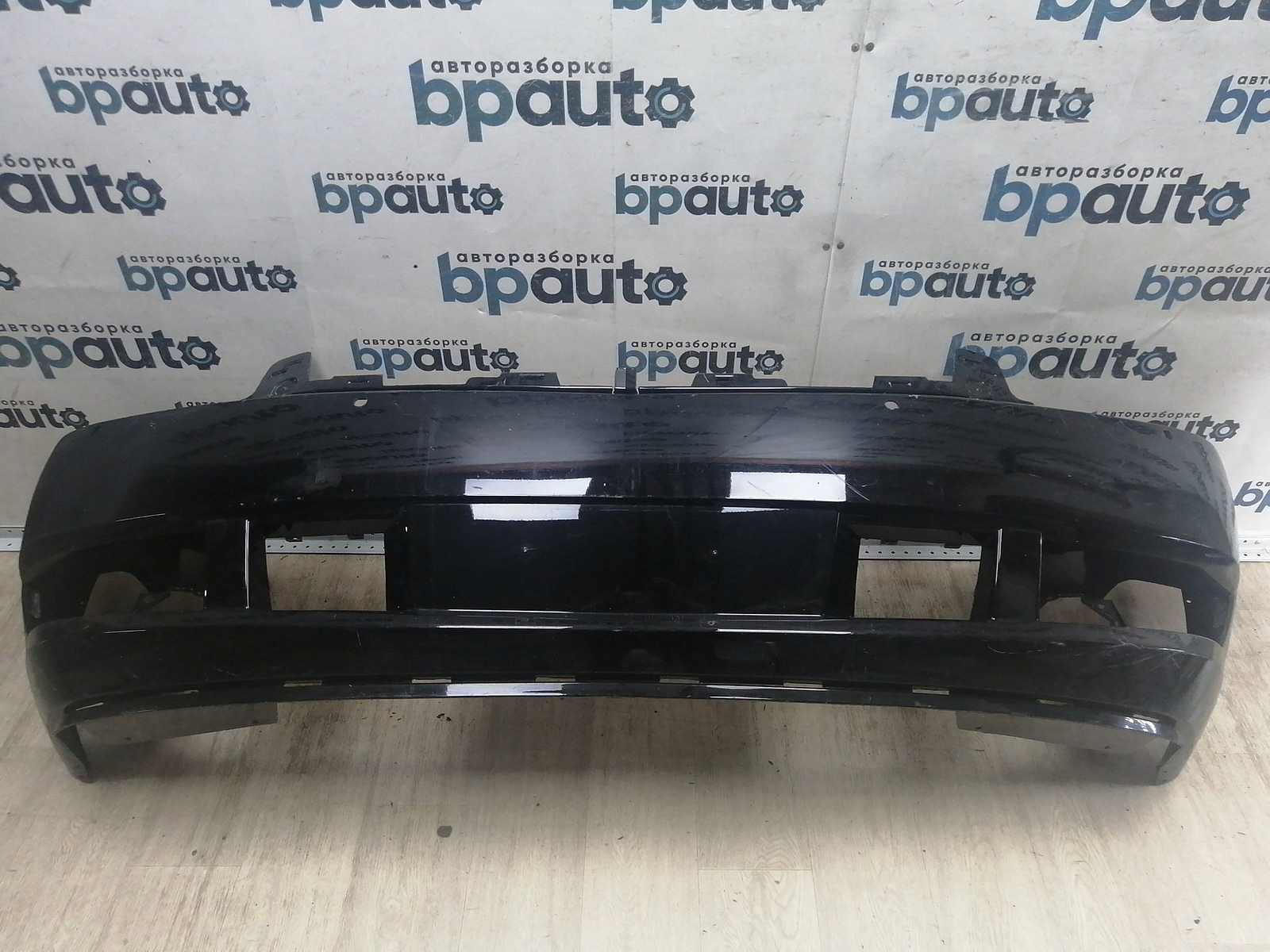 Фотография детали AA044462; Бампер передний; под паркт.; без омыват. (25835040) для Cadillac Escalade III (2006-2013)/БУ; Оригинал; Р1, Мелкий дефект; . Фото номер 1