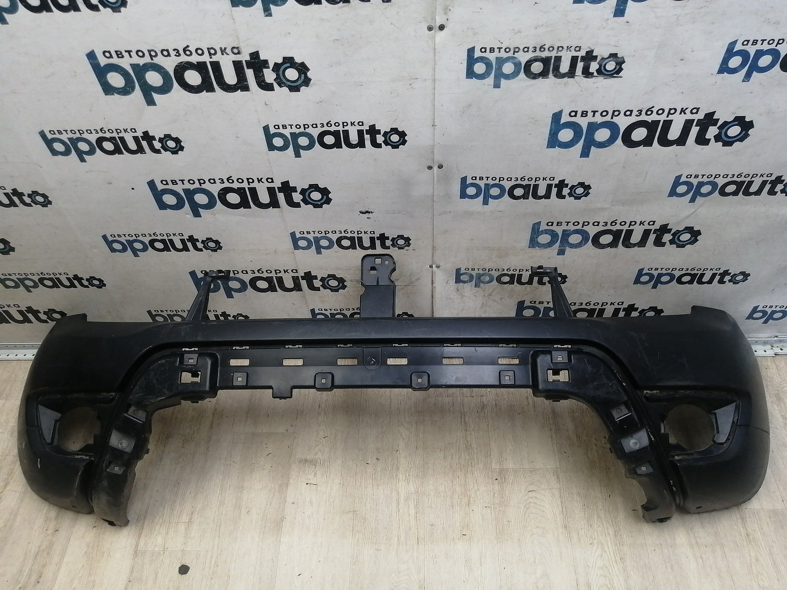 Пример детали Бампер передний; без паркт.; без омыват. (6202226148R); Renault Duster I рест. (2015-2021) /AA046533/ БУ; Оригинал; Р2, Удовлетворительное; 
