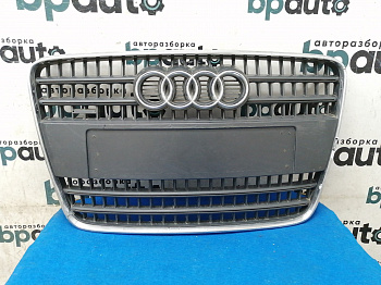 Пример детали Решётка радиатора (4L0 853 651); Audi Q7 I (2007-2010) /AA026431/ БУ; Оригинал; Р2, Удовлетворительное; 