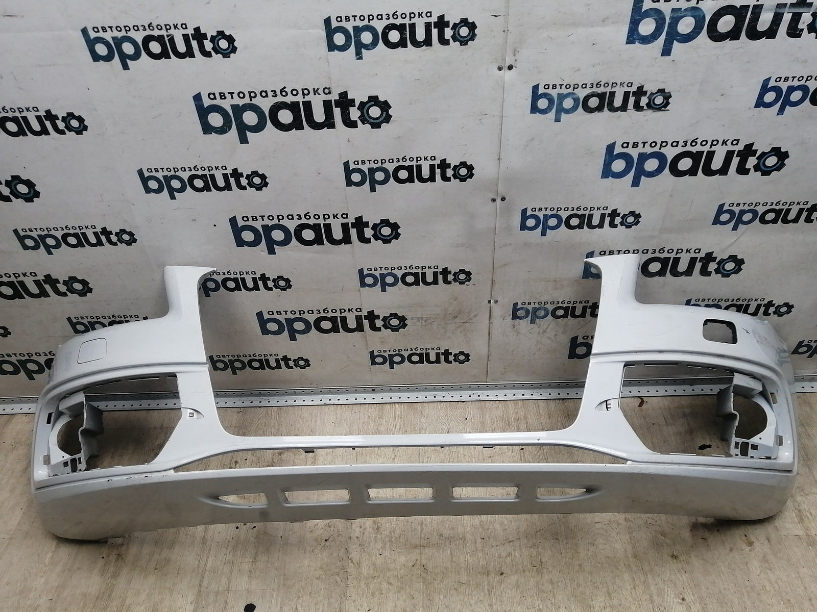 Пример детали Бампер передний, S-line; без паркт.; под омыват. (8R0 807 437 AC); Audi Q5 I рест. (2012-2017) /BA000254/ БУ; Оригинал; Р1, Мелкий дефект; 