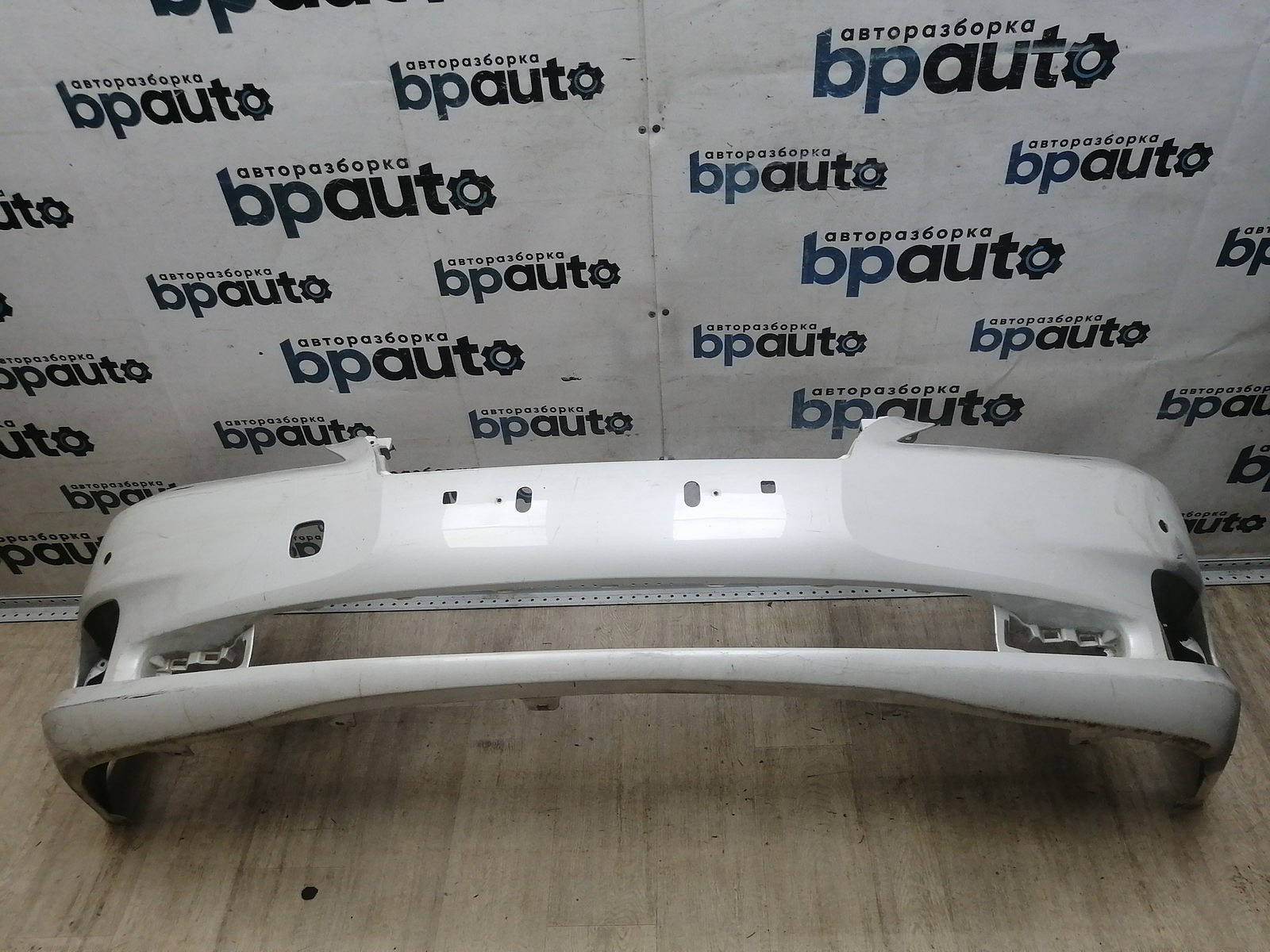 Пример детали Бампер передний; под паркт.; под омыват. (52119-33610); Lexus ES V рест. (2009- 2012) /AA046091/ БУ; Оригинал; Р1, Мелкий дефект; ДхШхВ 1,84х0,73х0,53; 