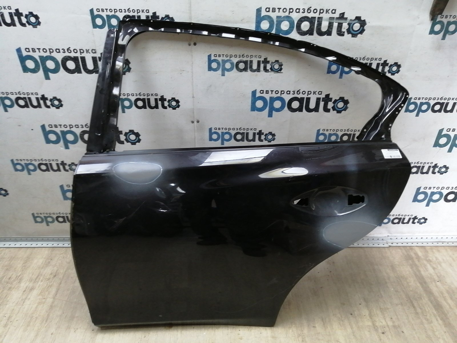 Фотография детали AA044933; Дверь задняя левая (H210A-4GAMA) для Infiniti Q50/БУ; Оригинал; Р1, Мелкий дефект; . Фото номер 1