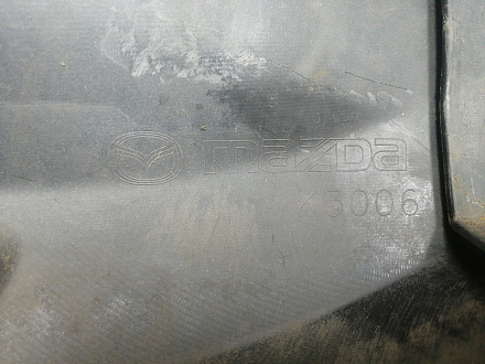 AA045772; Бампер передний; без паркт.; под омыват. (BCW8-50031) для Mazda 3 BL/БУ; Оригинал; Р1, Мелкий дефект; 