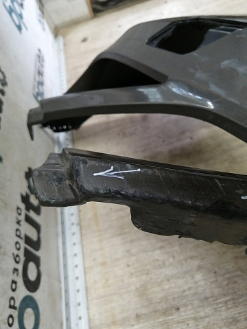 Фотография детали BA000088; Бампер передний AMG; под паркт.; под омыват. (A2128853525) для Mercedes-Benz E-klasse W212 S212/БУ; Оригинал; Р2, Удовлетворительное; . Фото номер 4