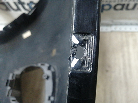 AA046186; Бампер передний; под паркт.; под омыват. (52119-60E01) для Toyota Land Cruiser Prado 150 (2010 — 2013)/БУ; Оригинал; Р1, Мелкий дефект; 