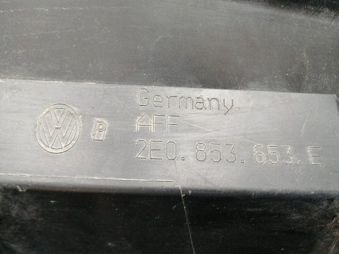 Фотография детали AA033607; Решетка радиатора (2E0853653E) для Volkswagen Crafter (2006-2016)/БУ; Оригинал; Р2, Удовлетворительное; . Фото номер 26