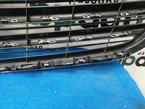 Фотография детали AA031026; Решетка радиатора (A2138808702) для Mercedes-Benz E-klasse W213 S213/БУ; Оригинал; Р2, Удовлетворительное; . Фото номер 12