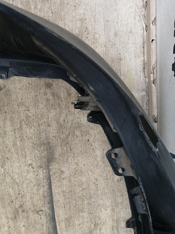 Фотография детали AA037504; Бампер передний; без паркт.; под омыват. (52119-12C70) для Toyota Corolla 150 рест. (2010-2013)/Нов с деф; Оригинал; Р1, Мелкий дефект; . Фото номер 12