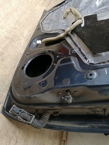 Фотография детали AA041774; Дверь передняя левая (H010A-1KLMA) для Nissan Juke/БУ; Оригинал; Р1, Мелкий дефект; . Фото номер 18