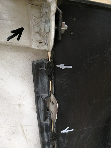 Фотография детали AA031839; Бампер передний; без паркт.; под омыват. (51112990185) для BMW Х1 I (E84) (2009-2012)/БУ; Оригинал; Р1, Мелкий дефект; . Фото номер 20
