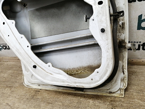Фотография детали AA027742; Дверь задняя левая (1505769 ) для Ford Focus II Wagon (2005- 2008)/БУ; Оригинал; Р1, Мелкий дефект; . Фото номер 15