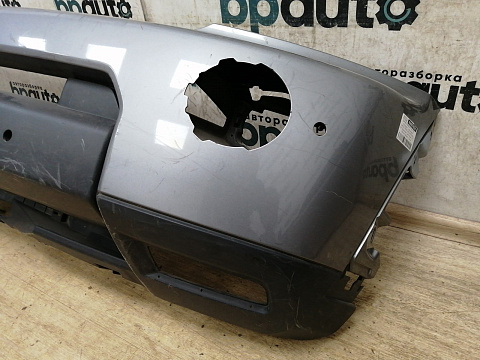 Фотография детали AA031631; Бампер передний, под ПТФ; под паркт.; под омыват. (AH22-17F003-AB) для Land Rover Discovery IV (2009 - 2013)/БУ; Оригинал; Р1, Мелкий дефект; . Фото номер 2