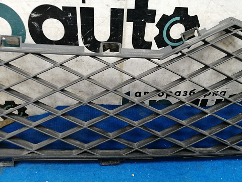 Фотография детали AA032897; Решетка радиатора (1306600070) для Citroen Jumper (2006-2015)/БУ; Оригинал; Р0, Хорошее; . Фото номер 4