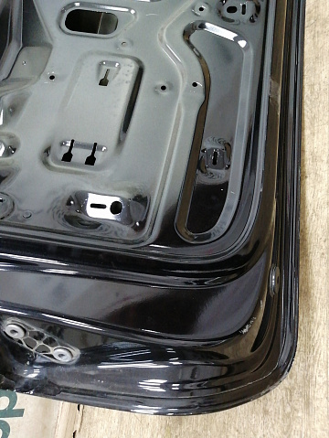 Фотография детали AA029142; Крышка багажника (9Y0827025) для Porsche Cayenne III (2017-н.в.)/БУ; Оригинал; Р1, Мелкий дефект; . Фото номер 23