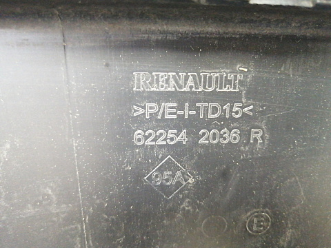 Фотография детали AA041614; Решетка переднего бампера (622542036R) для Renault Duster I рест. (2015-2021)/БУ; Оригинал; Р1, Мелкий дефект; . Фото номер 23