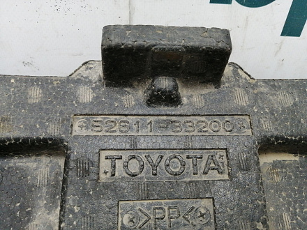 AA011705; Абсорбер переднего бампера (52611-33200) для Toyota Camry 50 (2012 — 2014)/БУ; Оригинал; Р1, Мелкий дефект; 