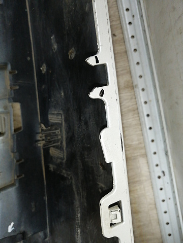 Фотография детали AA045389; Бампер передний; под паркт.; без омыват. (ANJ93404) для Cadillac Escalade IV (2014-2020)/БУ; Оригинал; Р2, Удовлетворительное; . Фото номер 28