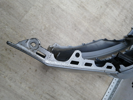 AA045823; Бампер передний; под паркт.; под омыват. (3G0807221) для Volkswagen Passat/БУ; Оригинал; Р2, Удовлетворительное; 