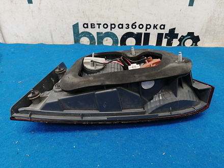 AA025129; Фонарь в крышку багажника левый (92403-4X000) для Kia Rio III Sedan (2011- 2015)/БУ; Оригинал; Р1, Мелкий дефект; 