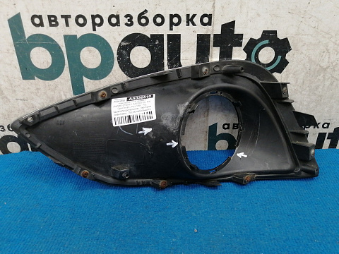 Фотография детали AA036510; Накладка ПТФ правая (86586-2Y000) для Hyundai IX35/БУ; Оригинал; Р2, Удовлетворительное; . Фото номер 5